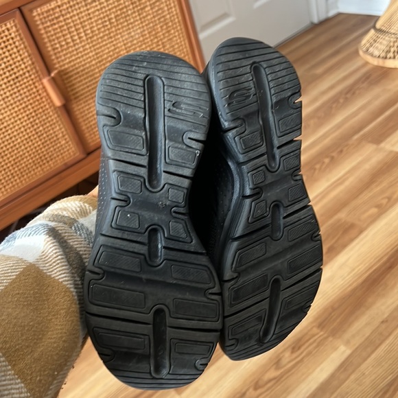 Sketchers Air-Cooled ArchFit - Picture 4 of 4